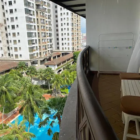 Urban Oasis Retreat Apartment Malacca Exterior photo
